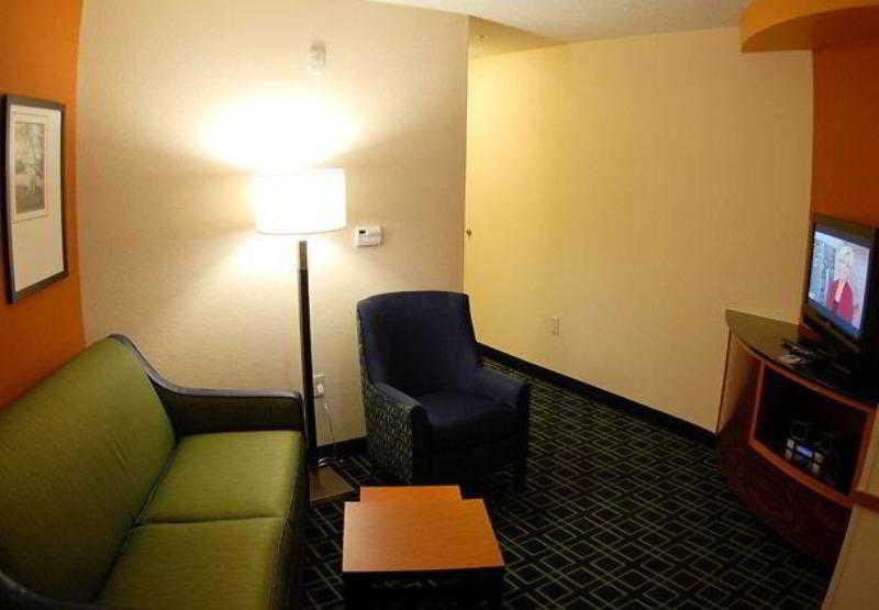Fairfield Inn & Suites By Marriott Mobile Daphne/Eastern Shore Спаниш Форт Интериор снимка